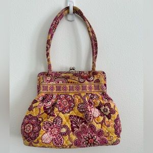 Vera Bradley Bali gold quilted bag. Metal ball/kiss clasp.
